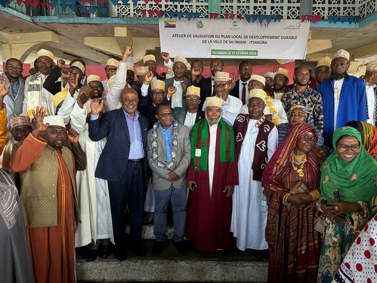 image Validation du plan local de la ville de Salimani Itsandra